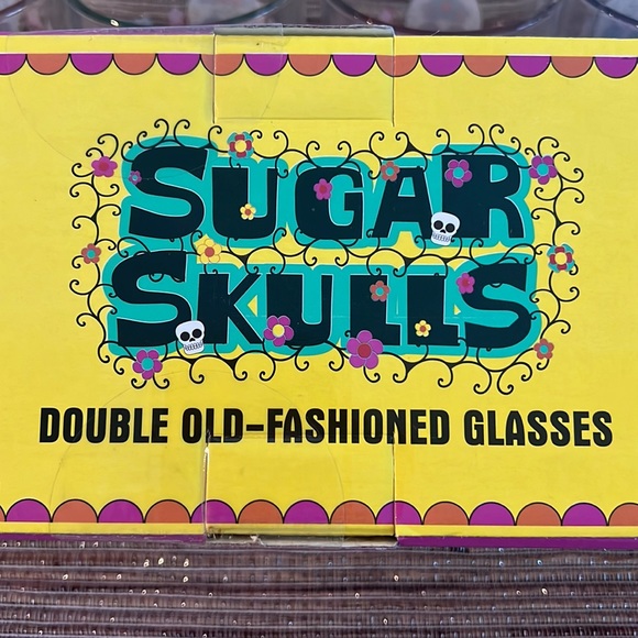 💀💀Sugar Skulls Set of 4 Double Old-Fashioned Glasses.  NWT. - Picture 8 of 9